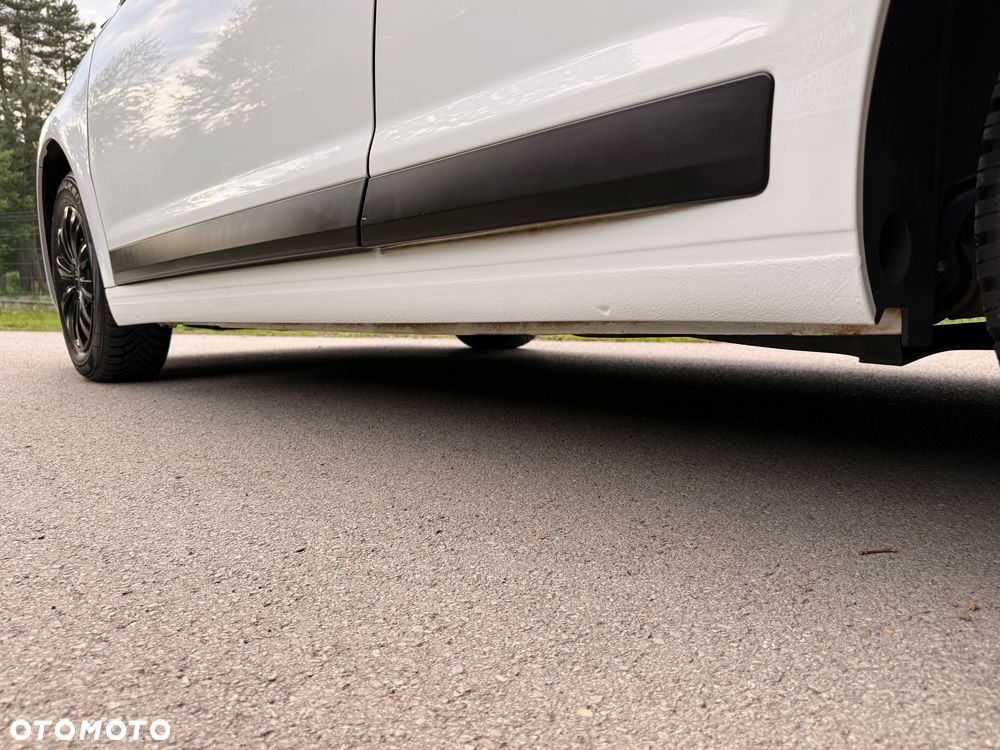 Citroën C4 1.4 16V Impress - 16