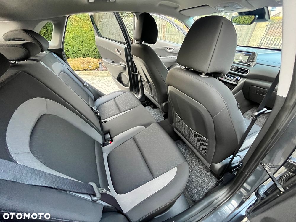Hyundai Kona - 23