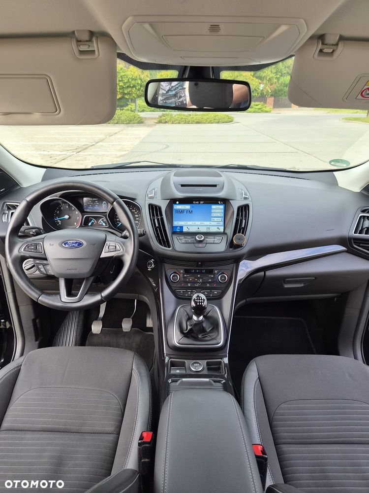 Ford Kuga - 22