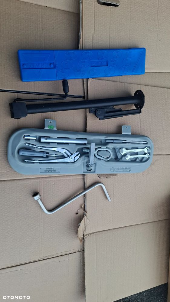 BMW E36 KOMPLET KLUCZY LEWAREK KLUCZ TRÓJKĄT