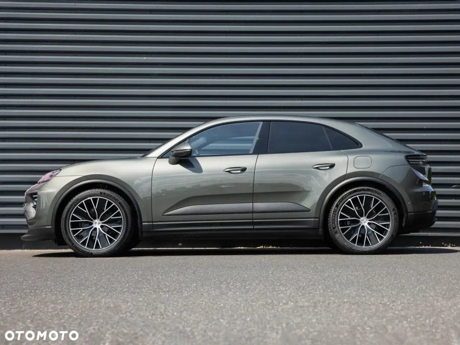 Porsche Macan - 3