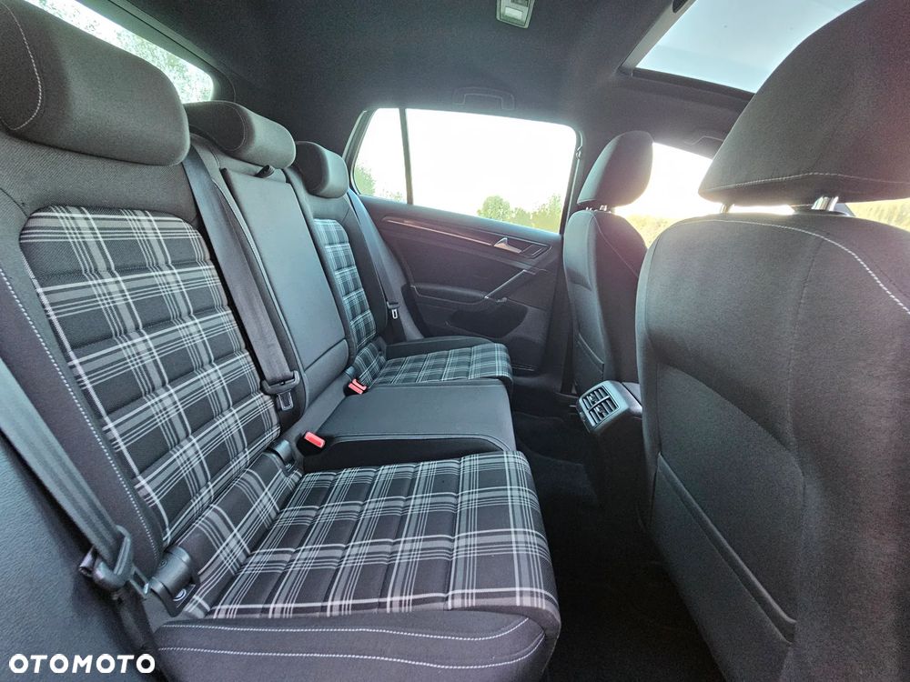 Volkswagen Golf GTD BlueMotion Technology - 33