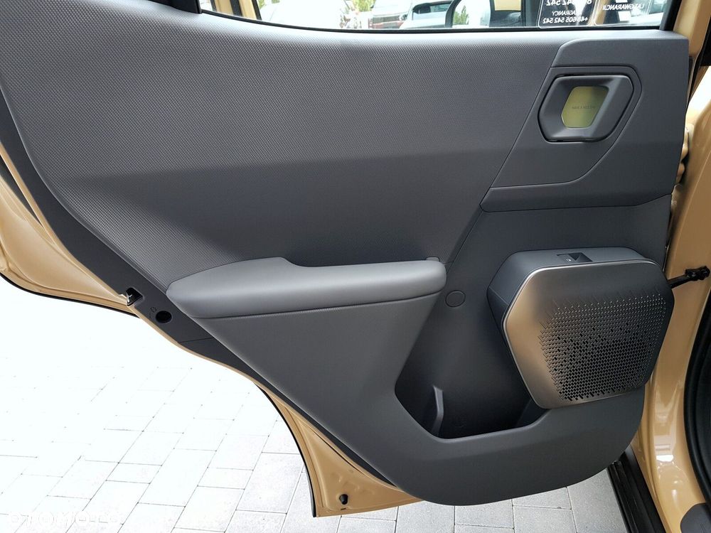 Kia EV2 42.2kWh Light - 35