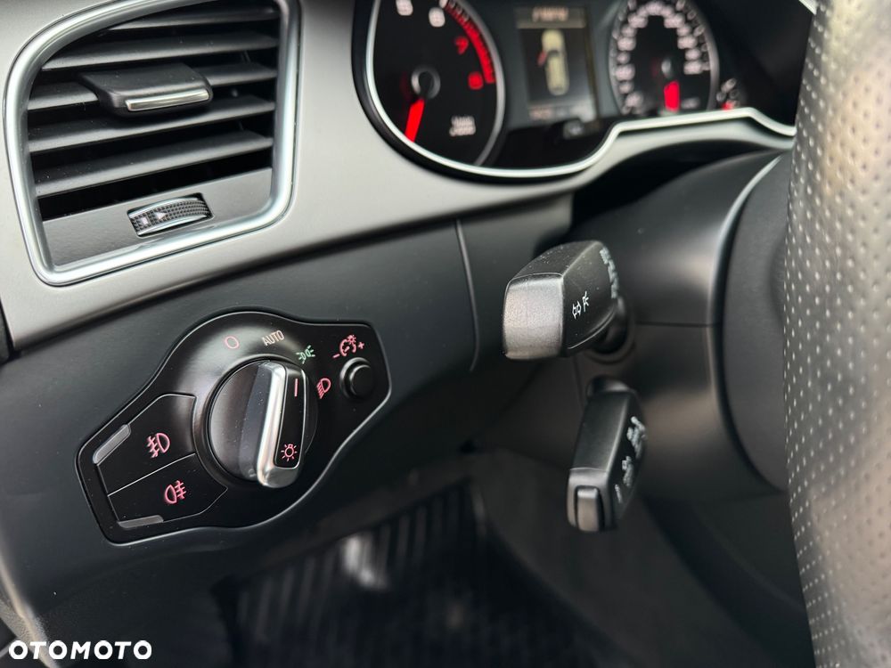 Audi A4 Avant 1.8 TFSI S line Sportpaket - 24