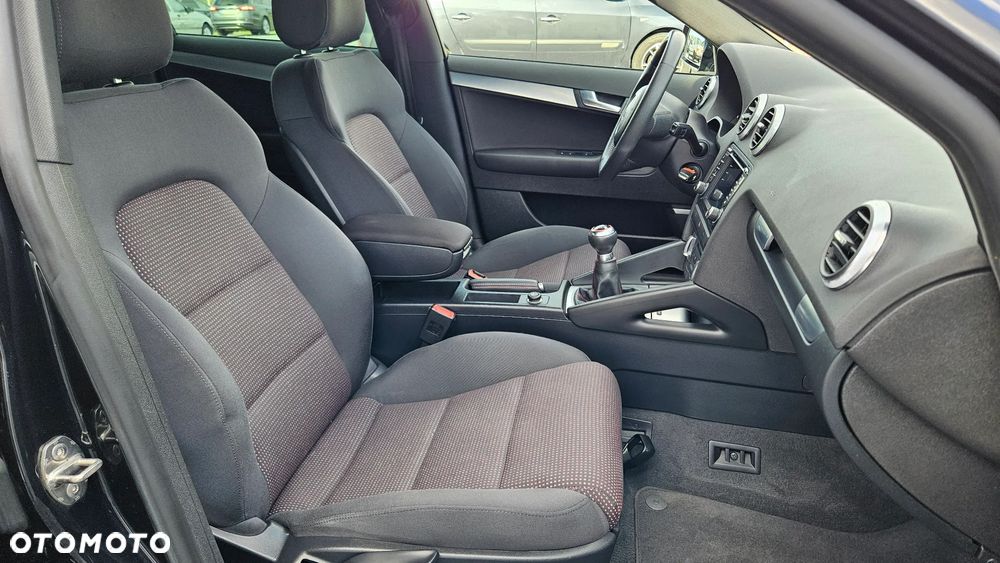 Audi A3 Sportback 1.4 TFSI S Line Sportpaket plus - 6