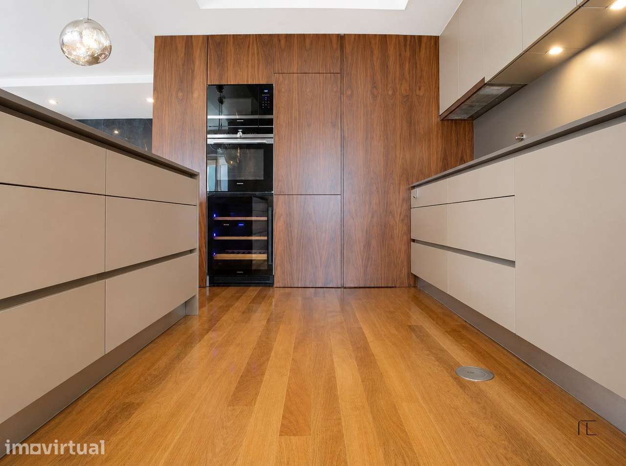 Apartamento em Condomínio Privado, Praia da Granja - Grande imagem: 2/26