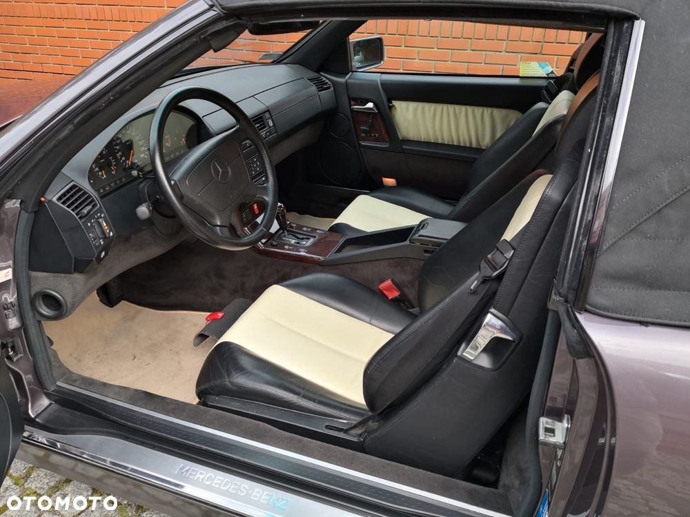 Mercedes-Benz SL - 12