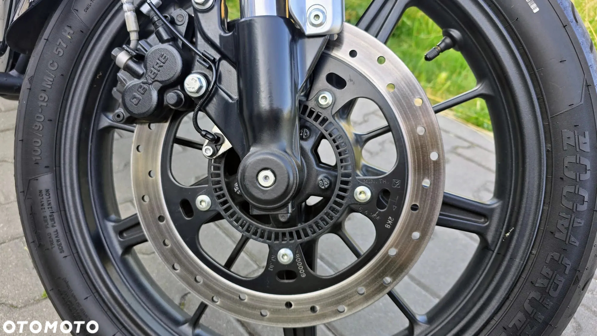 Royal Enfield Super Meteor - 19
