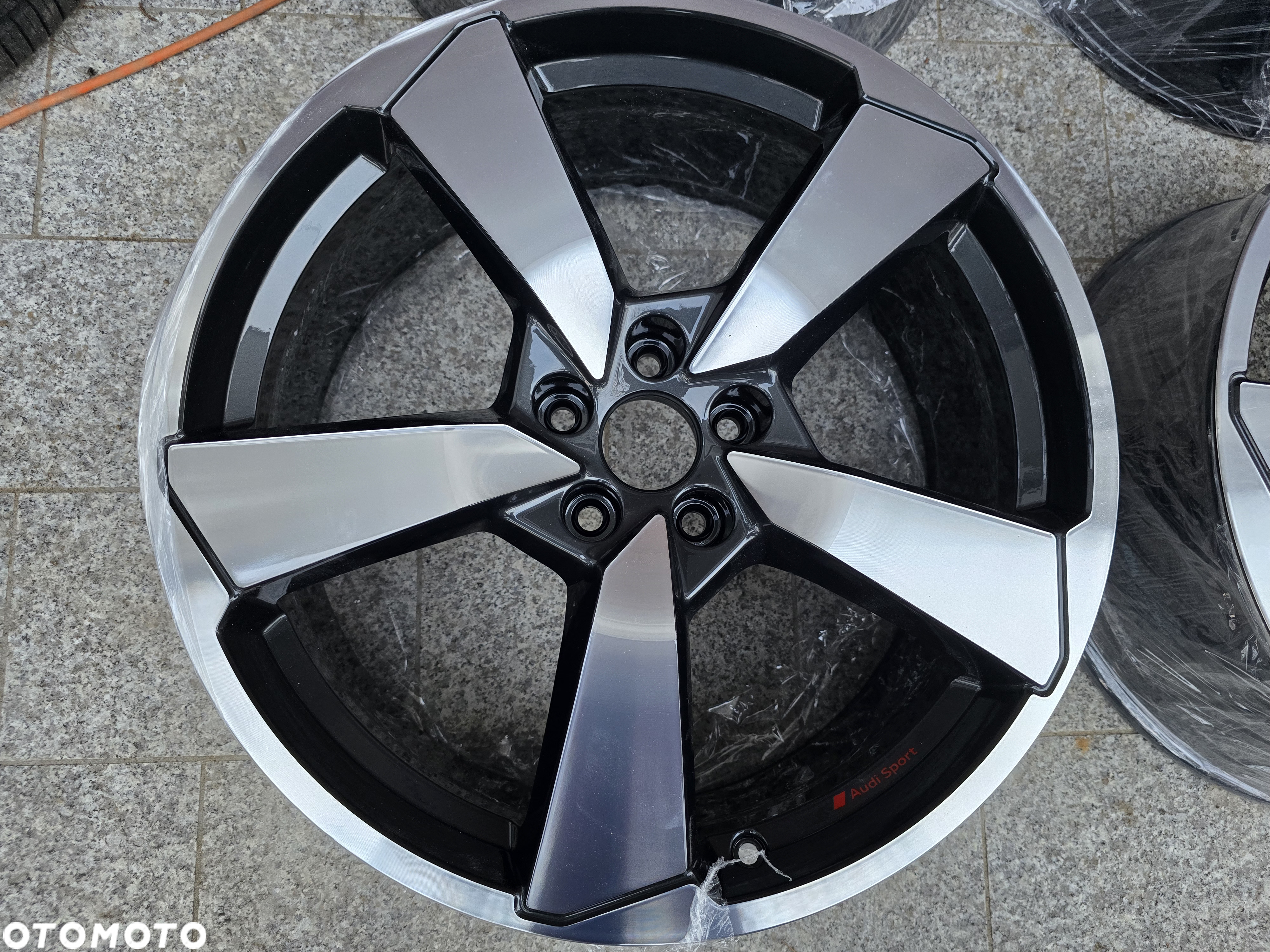 Audi q5 felgi 20' 80A601025BR - 2