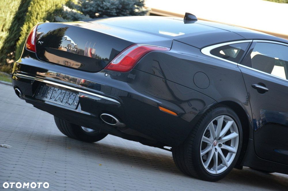 Jaguar XJ - 15