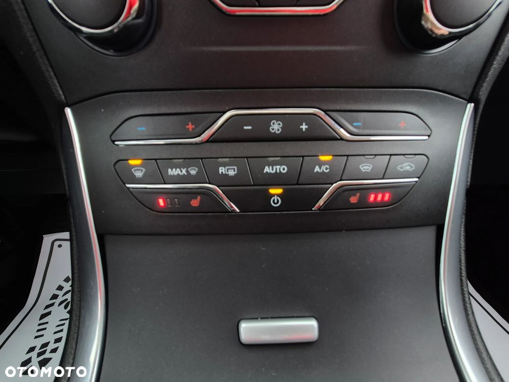 Ford S-Max 2.0 TDCi Titanium - 16