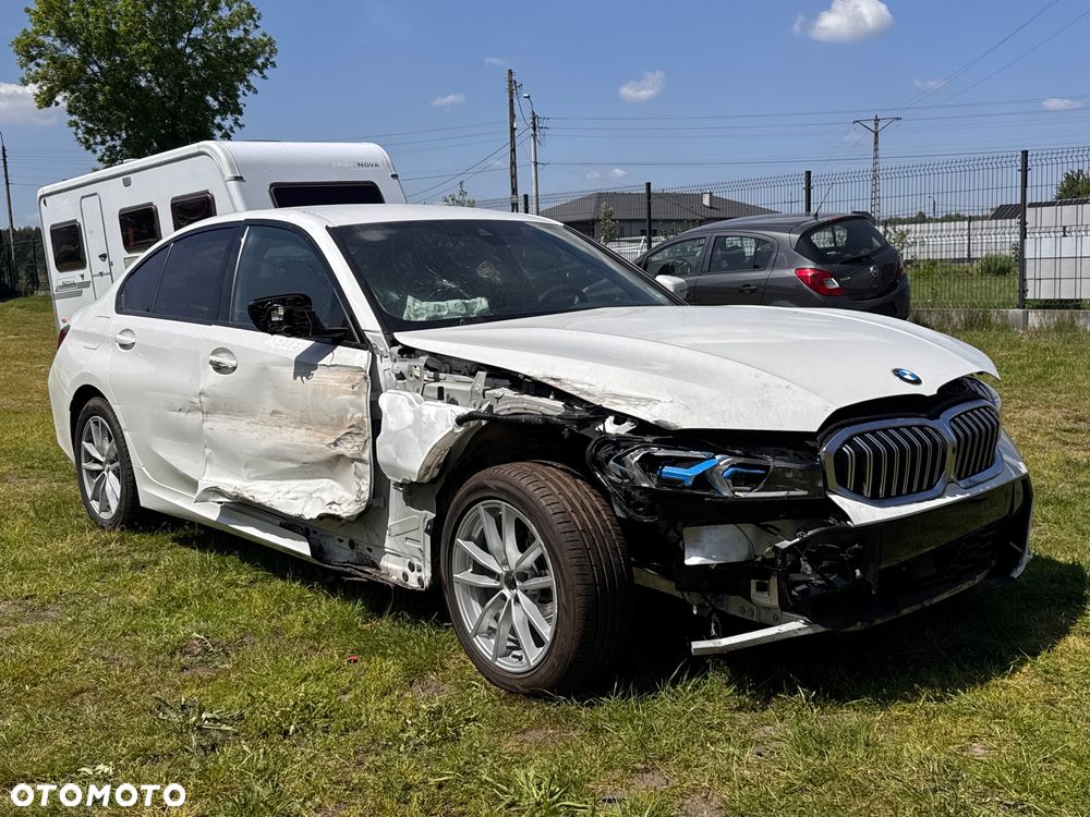 BMW Seria 3 320d xDrive MHEV M Sport sport - 6