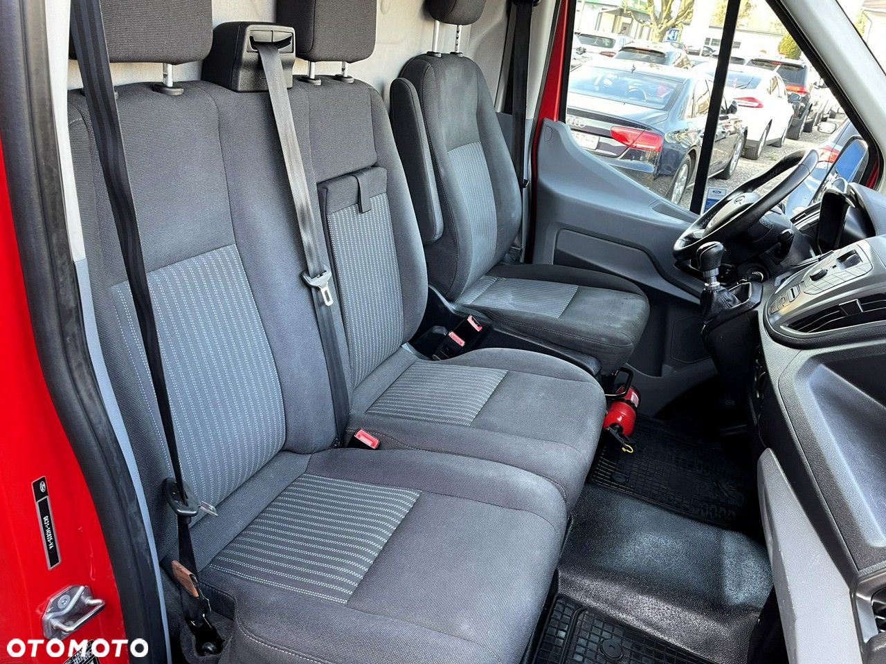 Ford Transit - 28