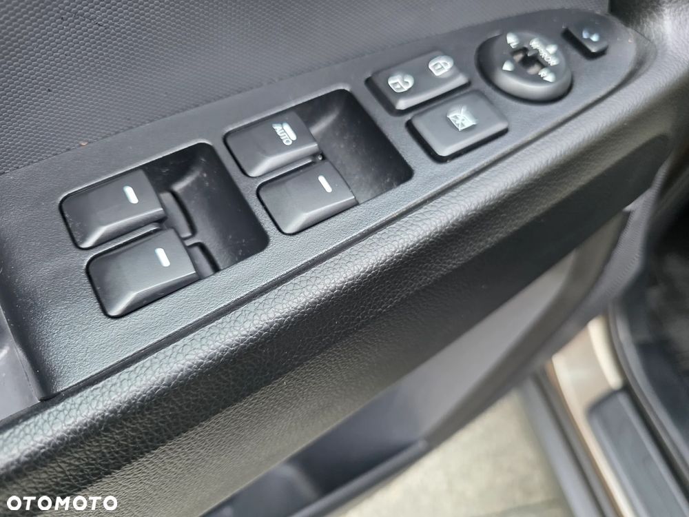 Kia Sportage 1.6 GDI L 2WD - 29