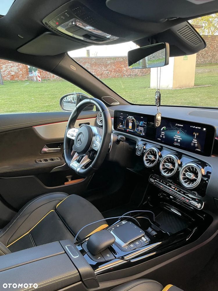 Mercedes-Benz CLA - 17