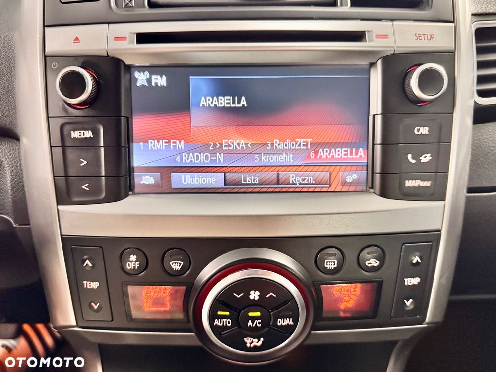 Toyota Verso 1.6 D-4D Prestige - 24