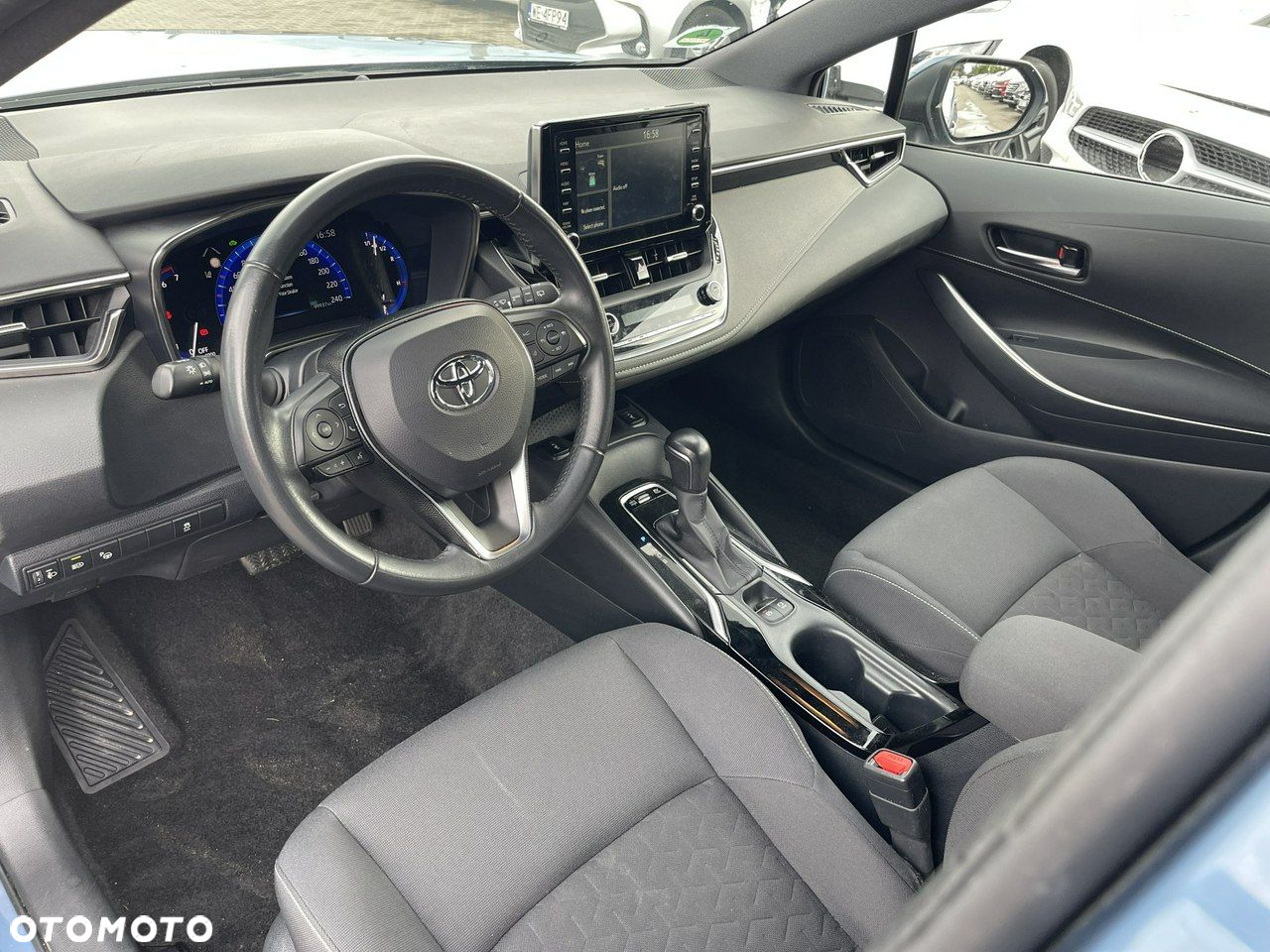 Toyota Corolla 1.8 Hybrid Comfort - 7