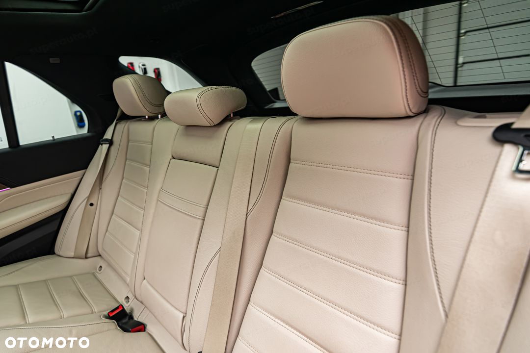 Mercedes-Benz GLE - 26