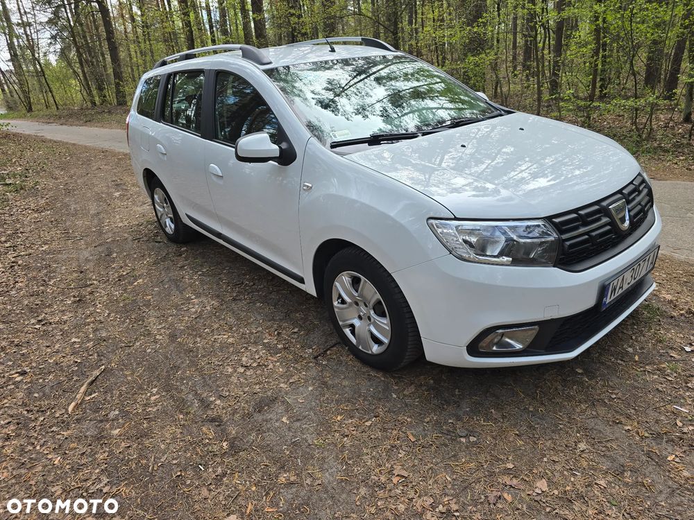 Dacia Logan 1.2 16V Laureate EU6 - 1