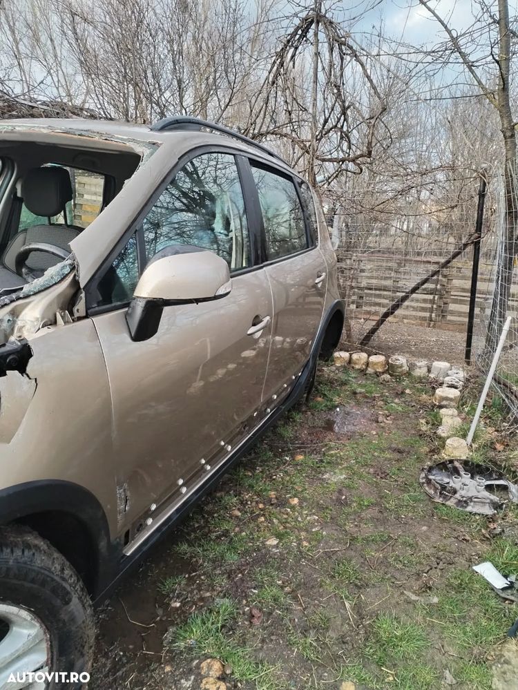 Renault Scenic 1.5dCi Expression - 4