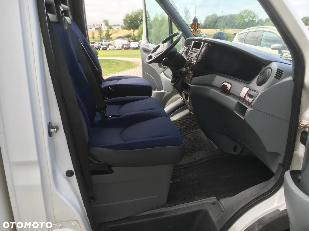 Iveco DAILY - 15