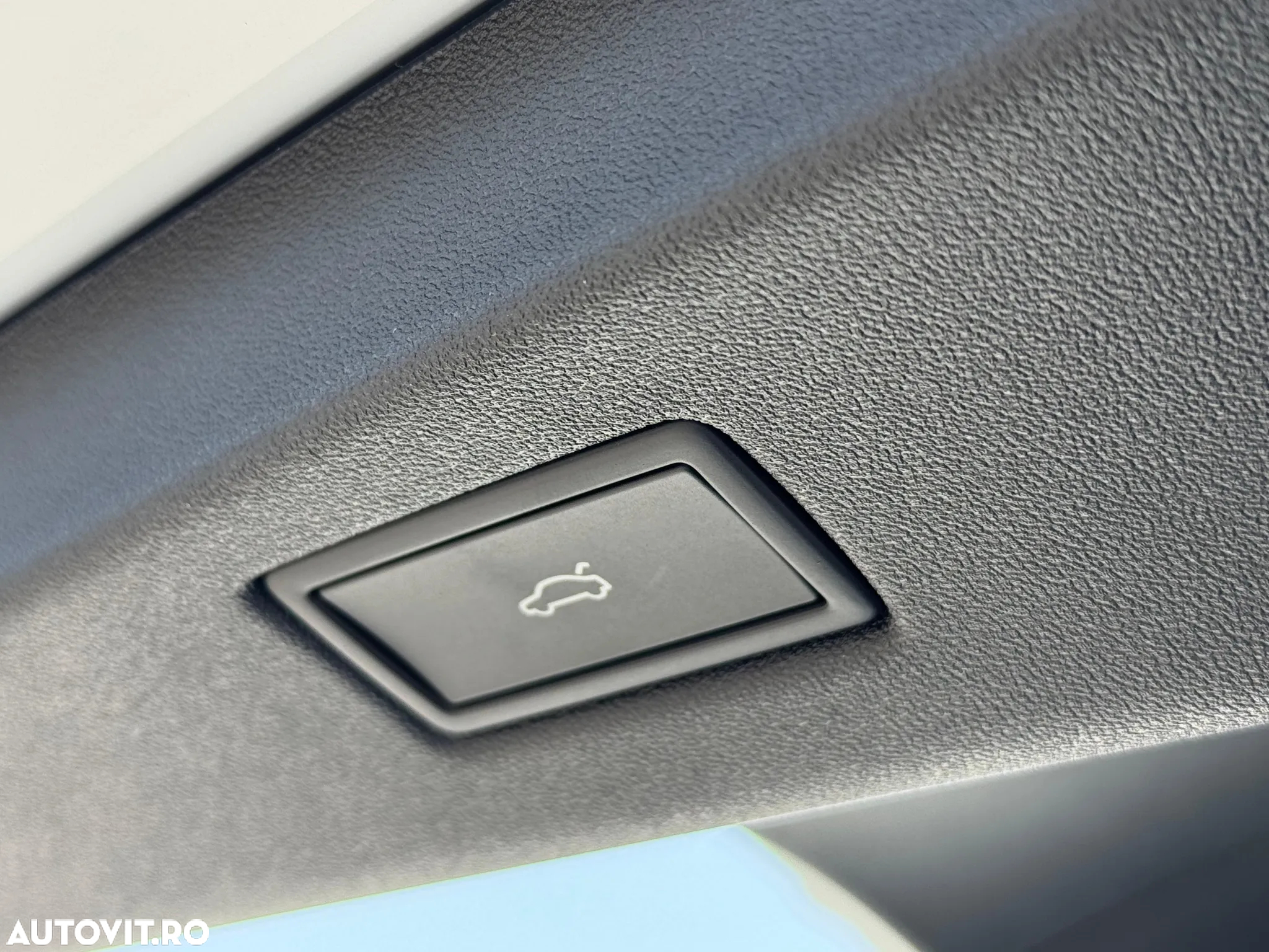 Volkswagen ID.7 77 kWh Pro - 14