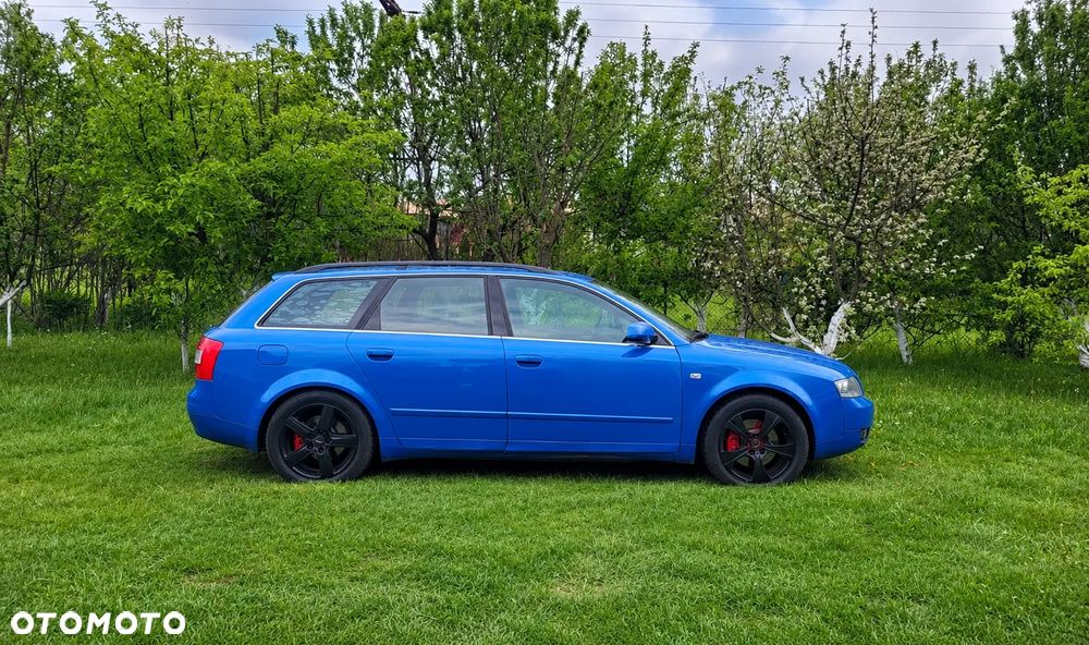 Audi A4 Avant 2.5 TDI Quattro - 1