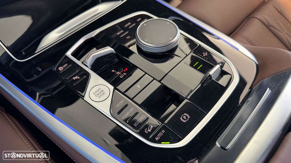BMW X7 40 d xDrive Pack M - 12