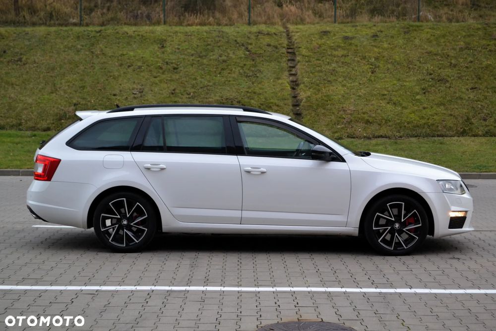 Skoda Octavia 2.0 TDI RS - 27
