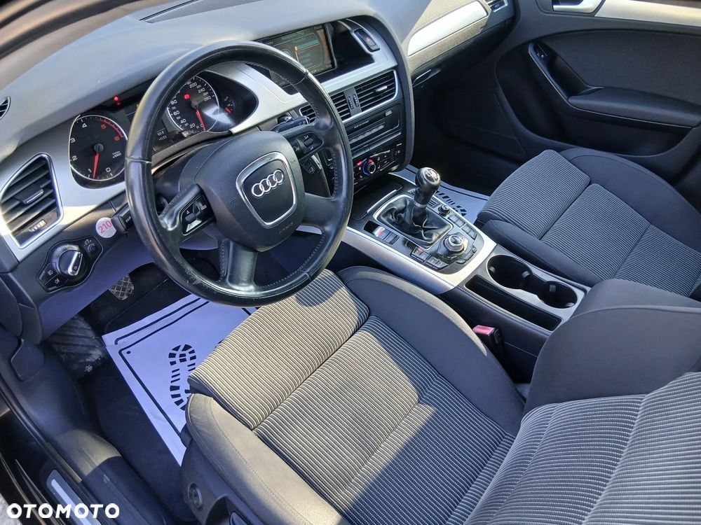 Audi A4 Avant 2.0 TDI DPF Attraction - 28