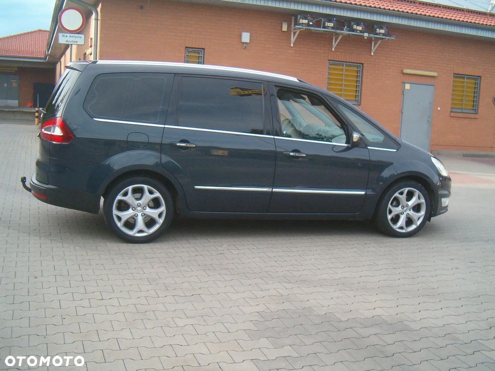 Ford Galaxy - 12