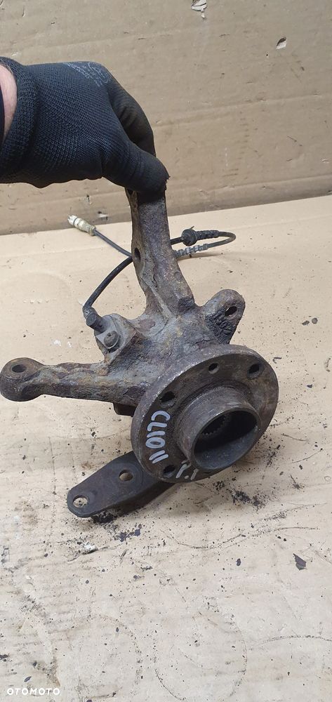 Zwrotnica prawy przód przednia prawa Renault Clio II - 3