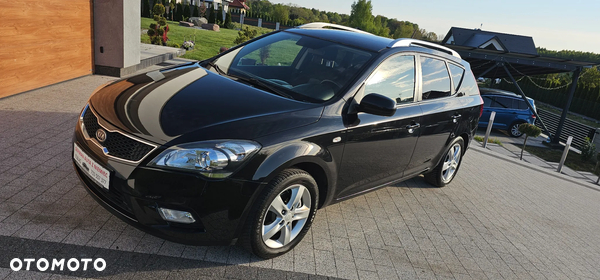 Kia Ceed 1.4 CVVT SW Dream-Team Edition
