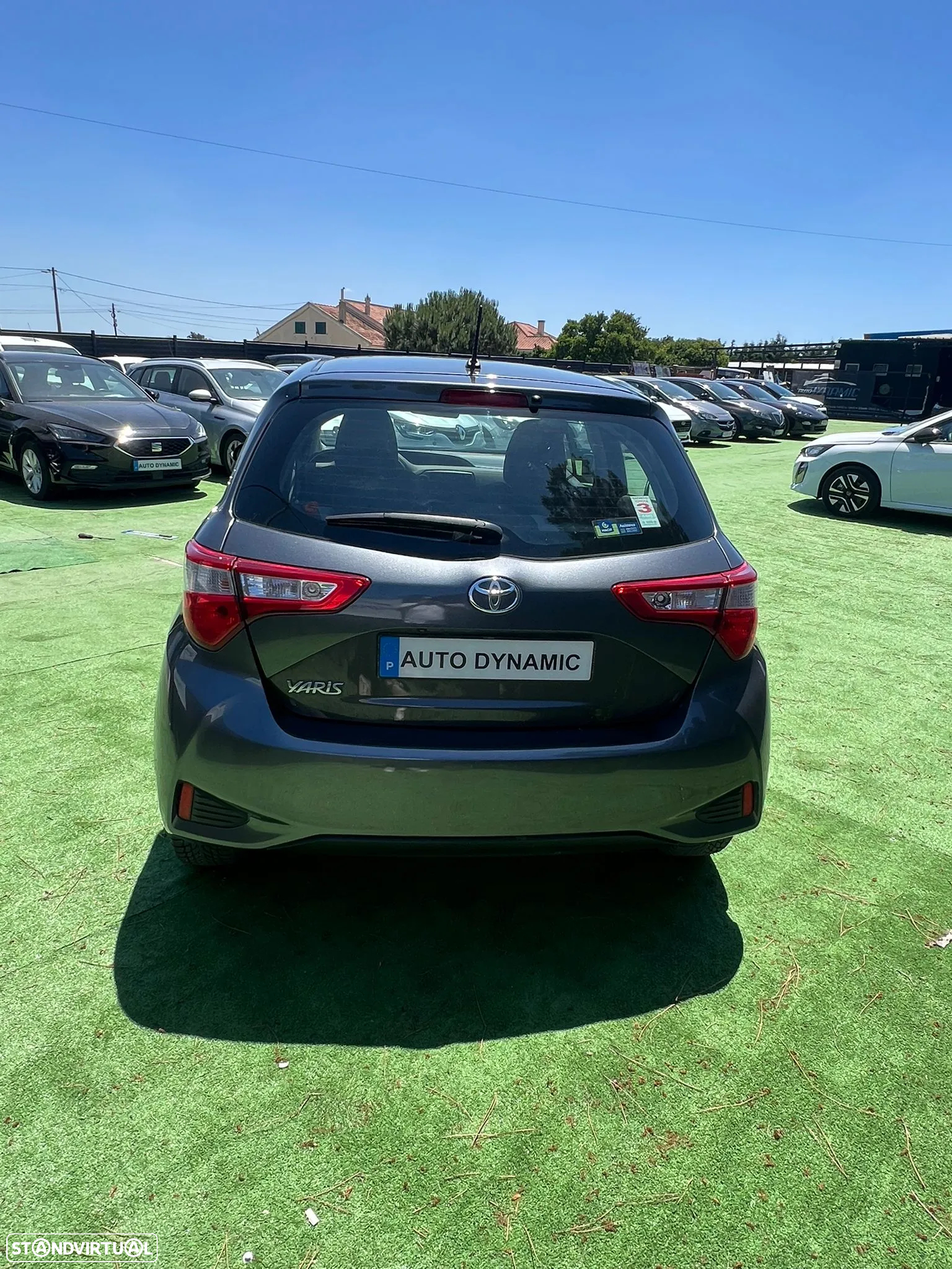 Toyota Yaris - 4