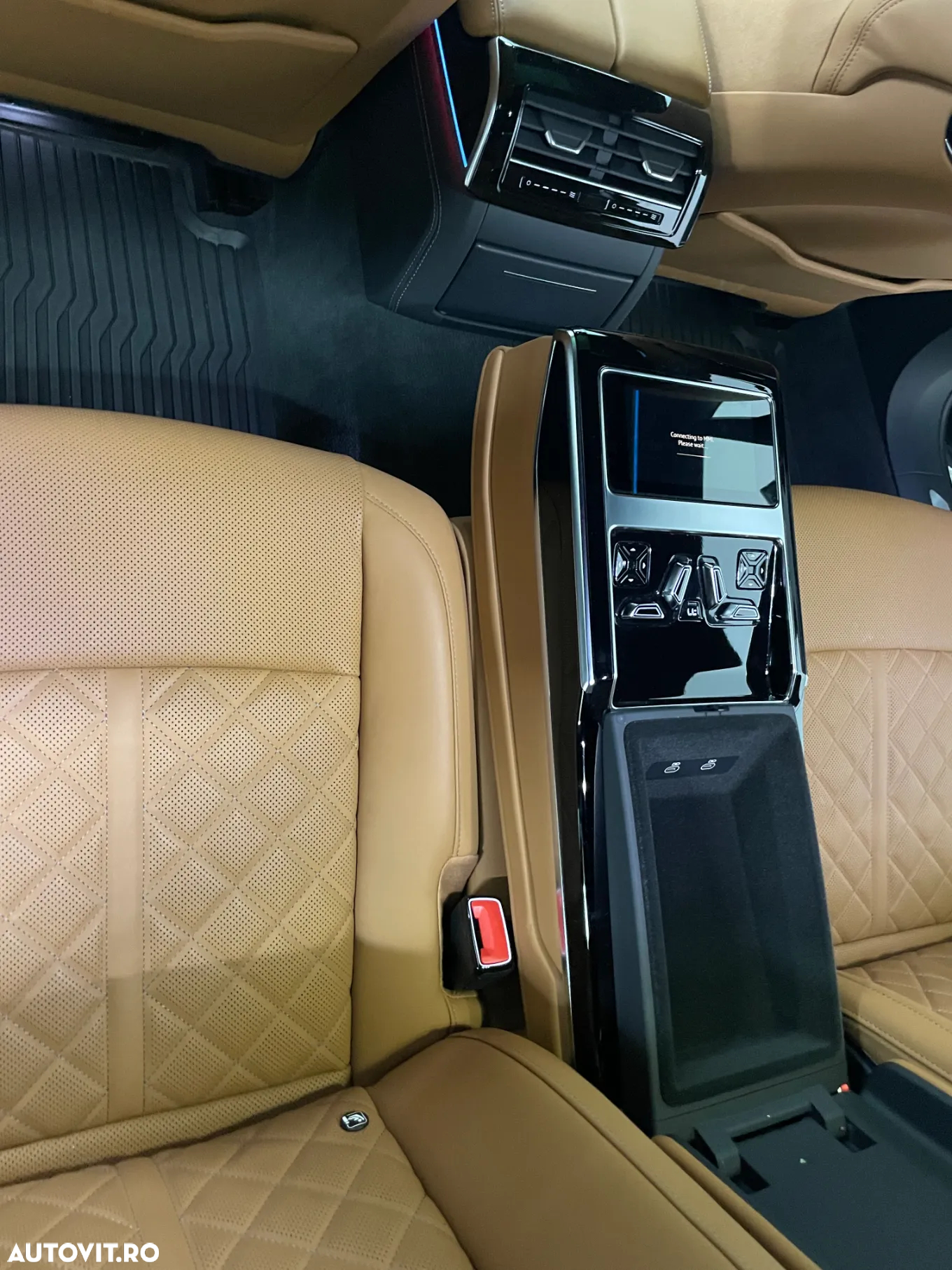 Audi A8 55 TFSI quattro Tiptronic MHEV - 23