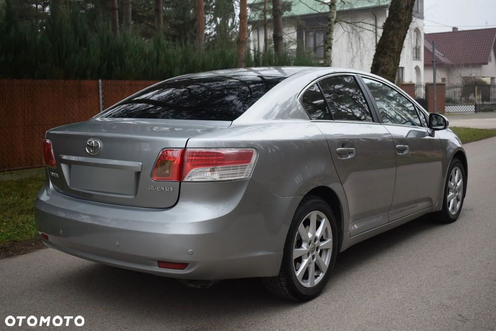 Toyota Avensis 2.0 Sol plus EU5 - 6