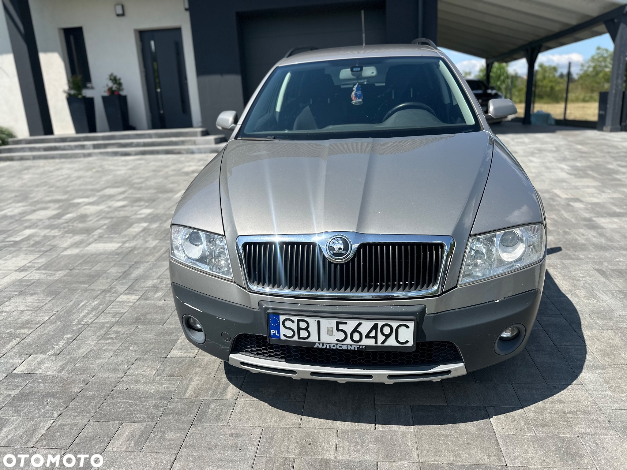 Skoda Octavia Scout 2.0 TDI DPF - 7