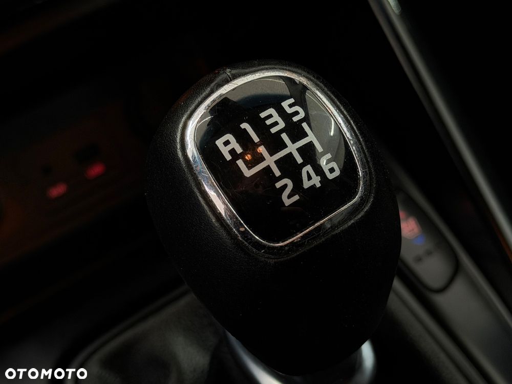 Kia Carens 1.7 CRDi Edition 7 - 15