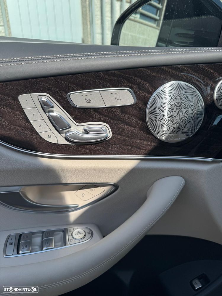 Mercedes-Benz E 300 AMG Line - 11