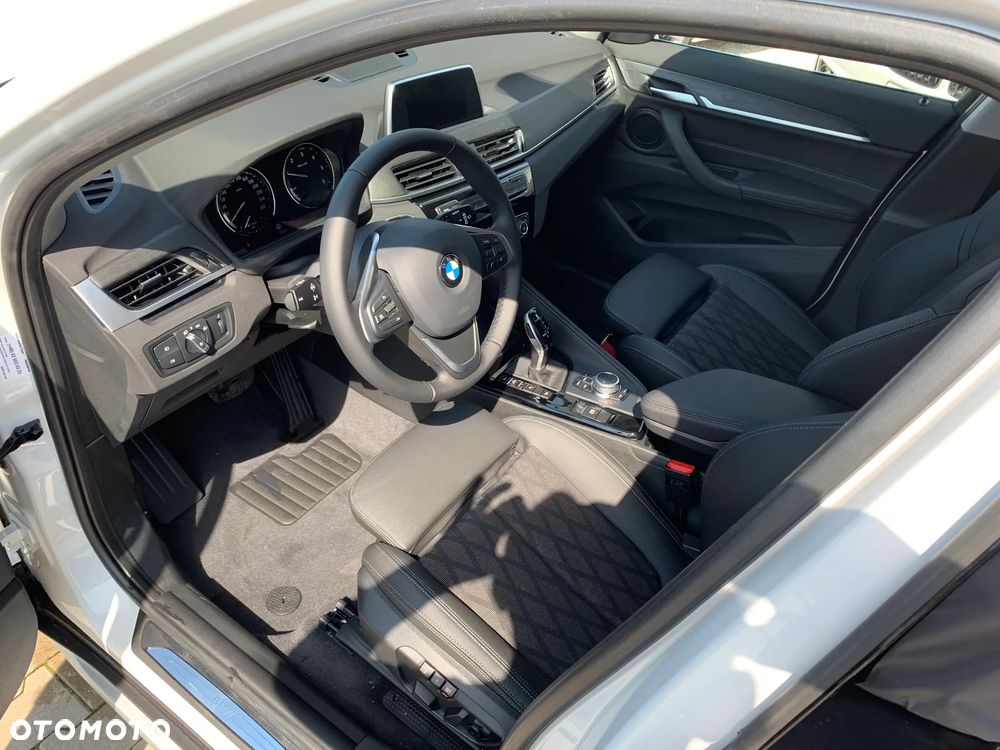 BMW X1 xDrive20d - 8