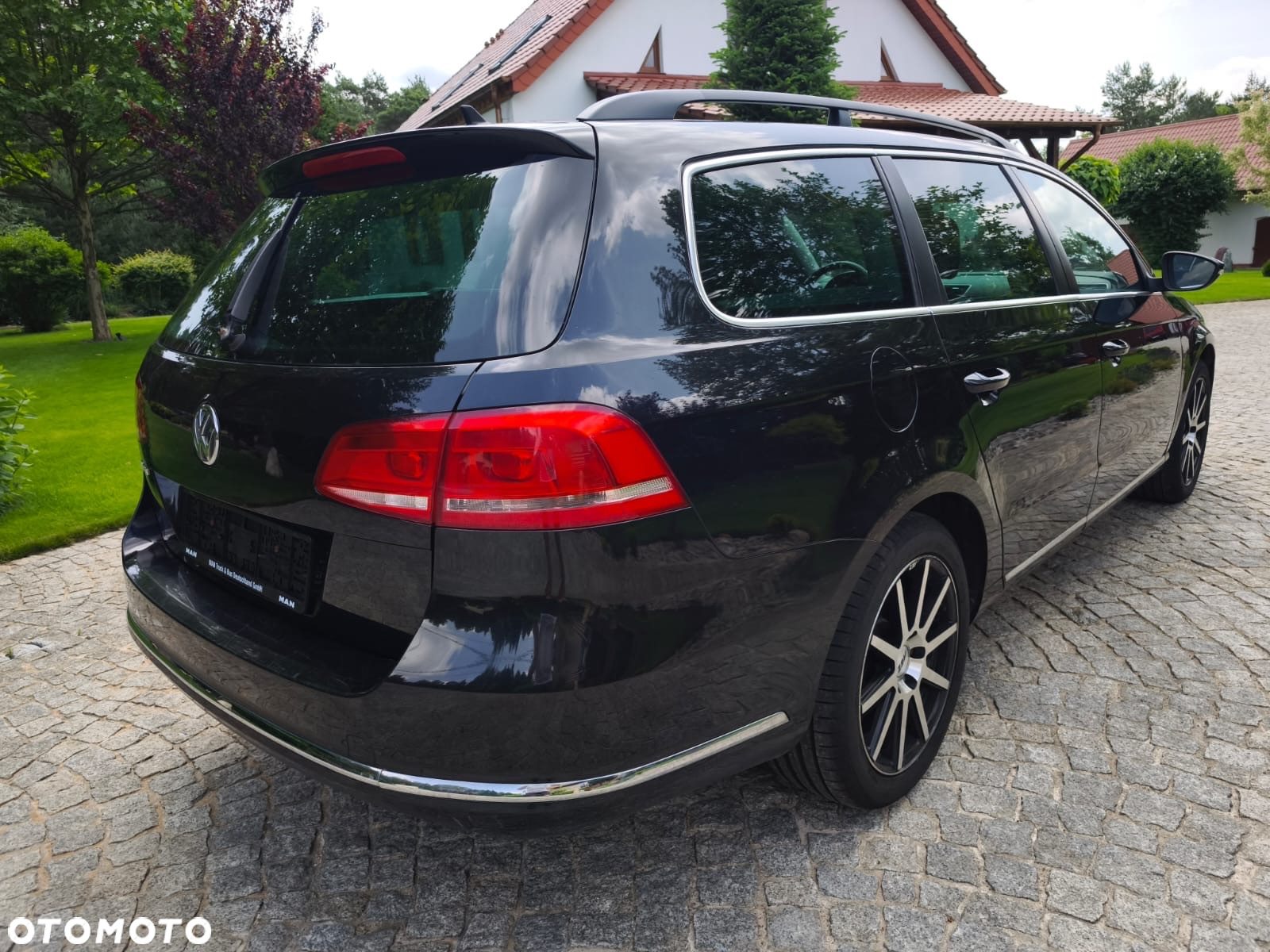 Volkswagen Passat Variant 2.0 Blue TDI SCR Comfortline - 3