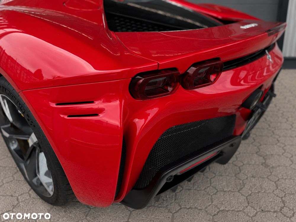 Ferrari SF90 Spider - 5