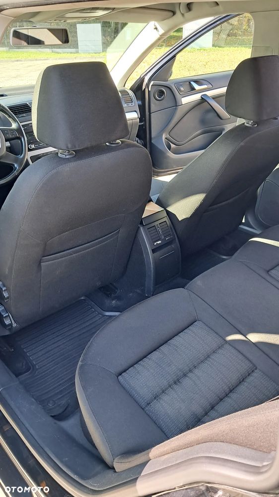 Skoda Octavia 2.0 TDI DPF Ambiente - 14