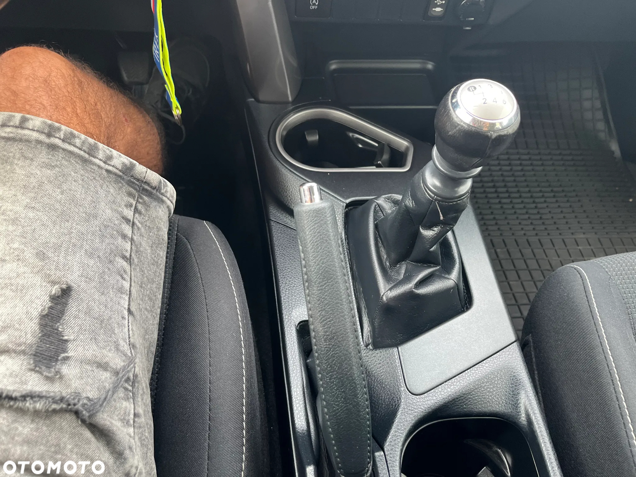 Toyota RAV4 - 22