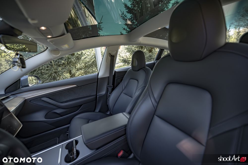 Tesla Model 3 - 14