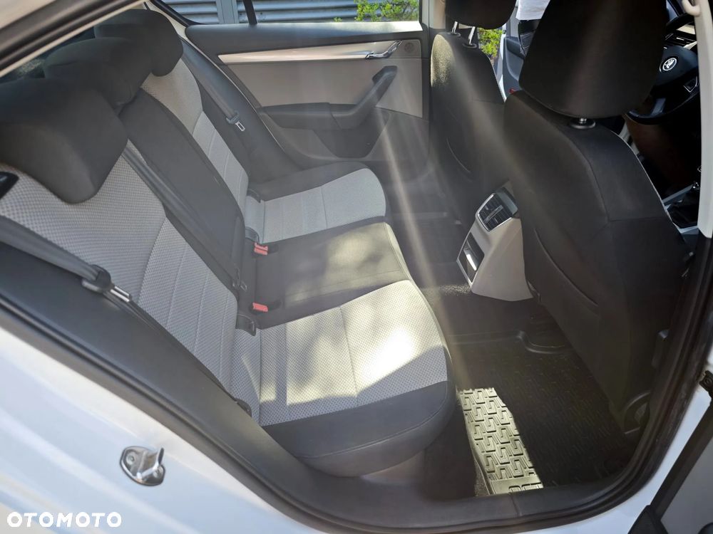 Skoda Octavia 1.4 TSI Ambition - 8