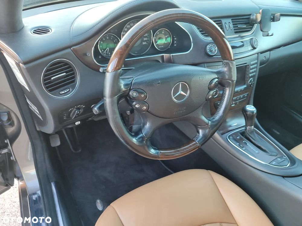Mercedes-Benz CLS 320 CDI - 15