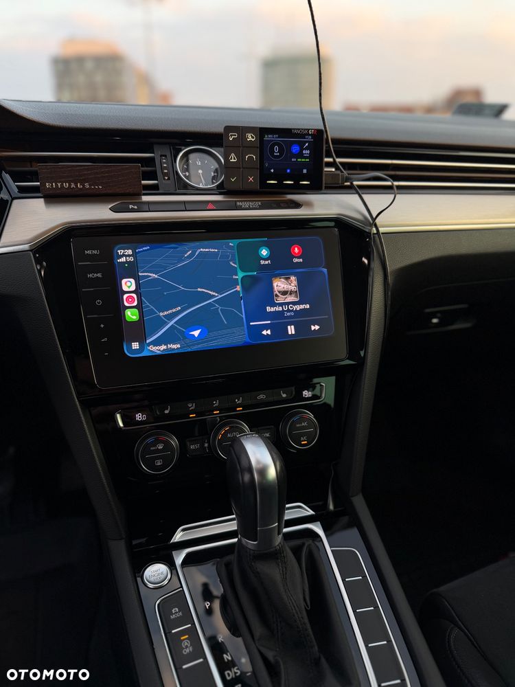 Volkswagen Passat - 10