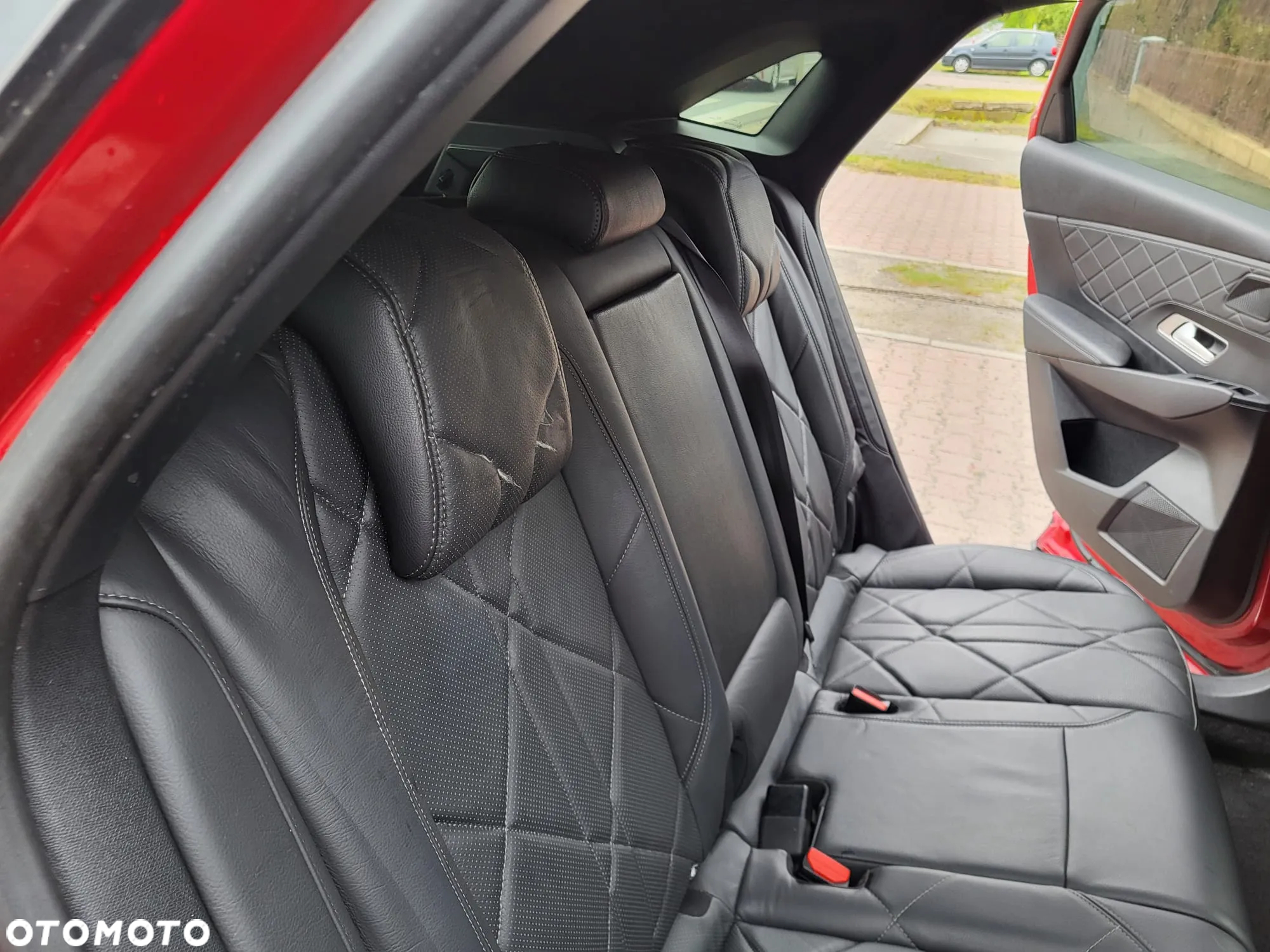 DS Automobiles DS 7 Crossback 2.0 BlueHDi Louvre - 33