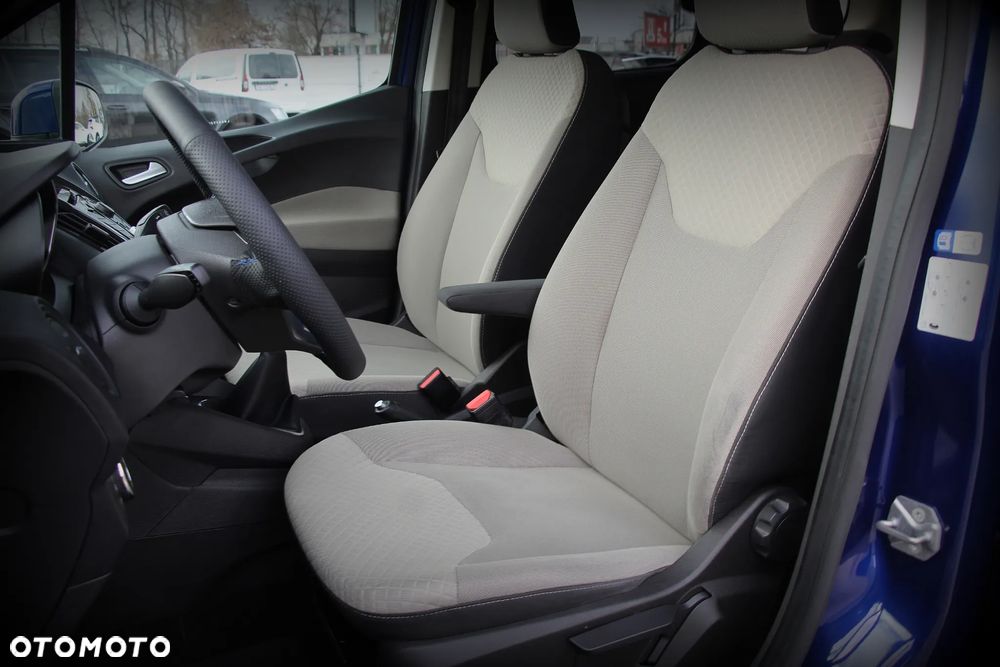 Ford Tourneo Courier 1.5 TDCi Titanium - 12